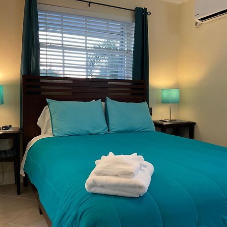 Cozy Guest Room Pompano Beach Bagian luar foto